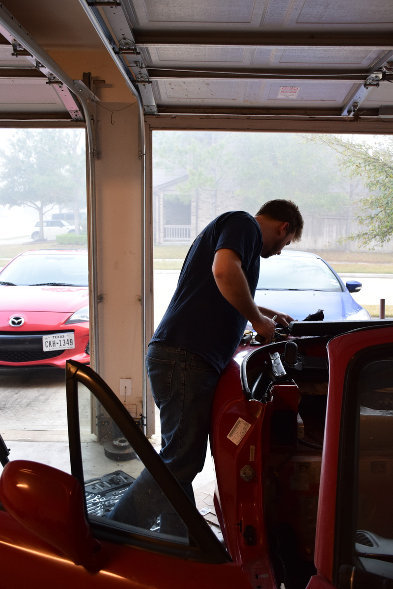 Illustration for article titled A rather large update on the Miata build's Progress.
